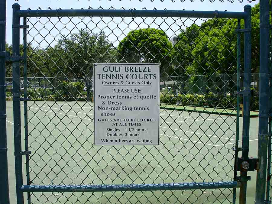 Gulf Breeze Tennis Courts